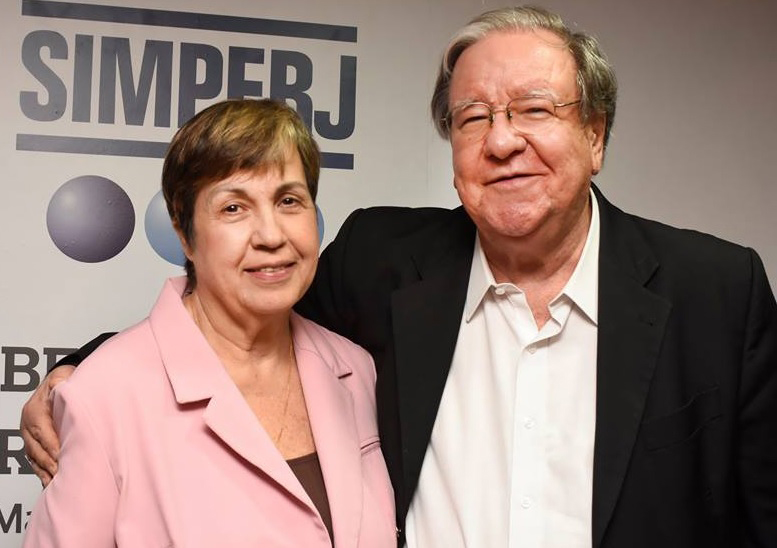 Na foto, o ex-deputado Ricardo Maranhão e sua esposa, Sra. Mariah Maranhão.